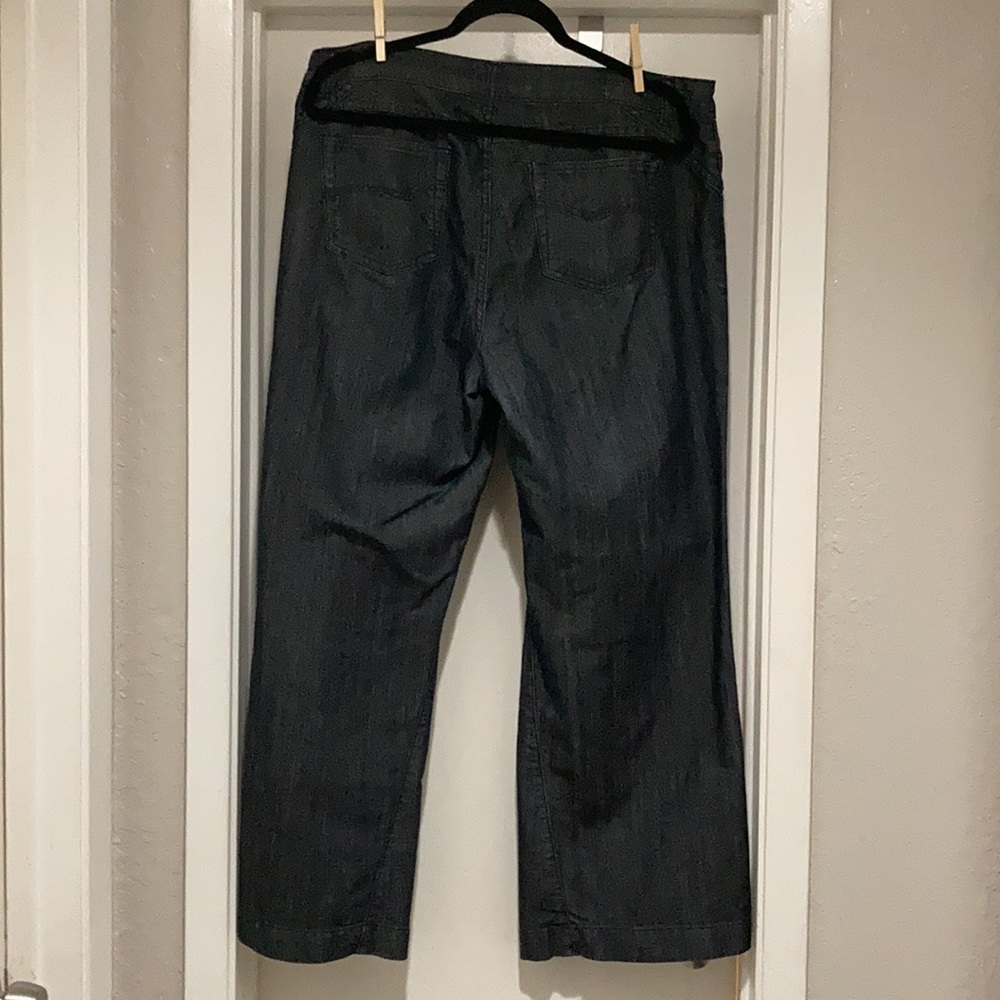 Jeans - Picture 2 of 3